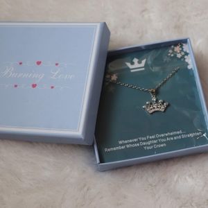 Crown necklace